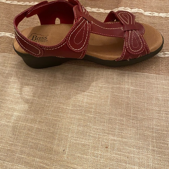 BASS UEC Womens Sandals Size 9 Red Tabitha Comfort
Sandals Black Sole - Picture 9 of 16